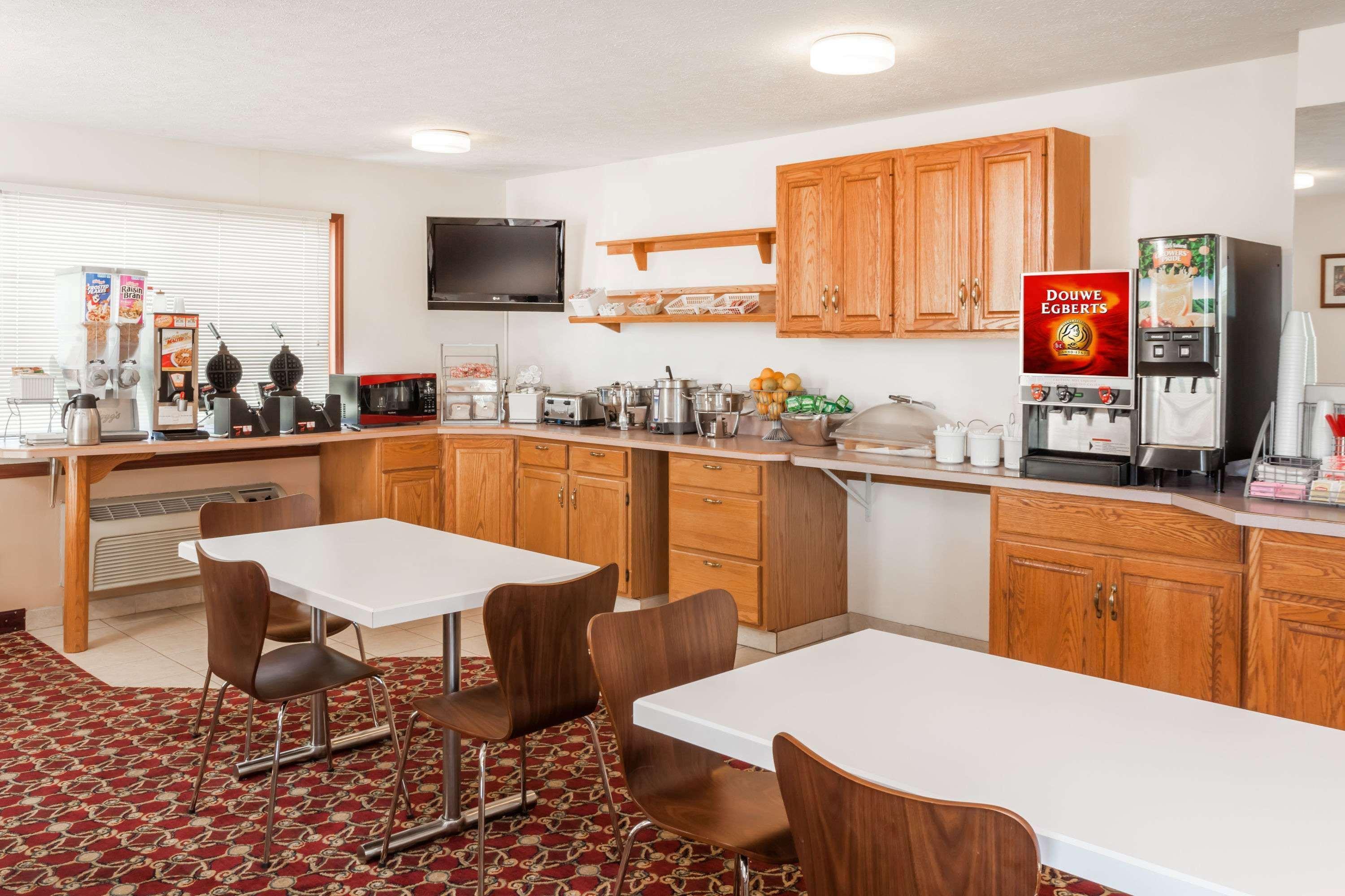 Super 8 By Wyndham Shipshewana Ξενοδοχείο Εξωτερικό φωτογραφία