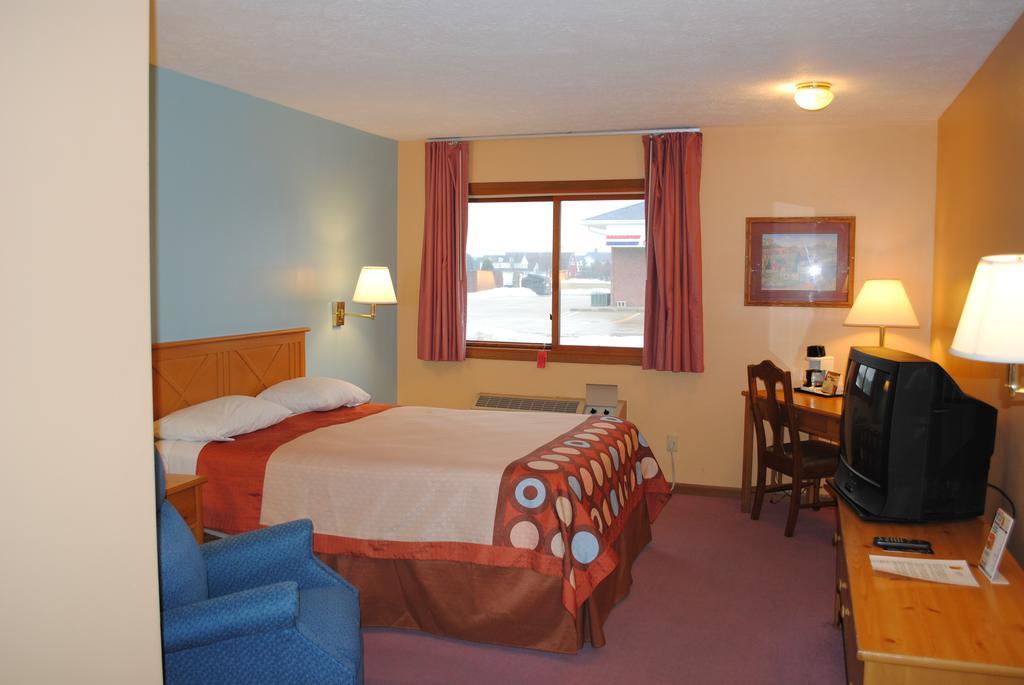 Super 8 By Wyndham Shipshewana Ξενοδοχείο Δωμάτιο φωτογραφία